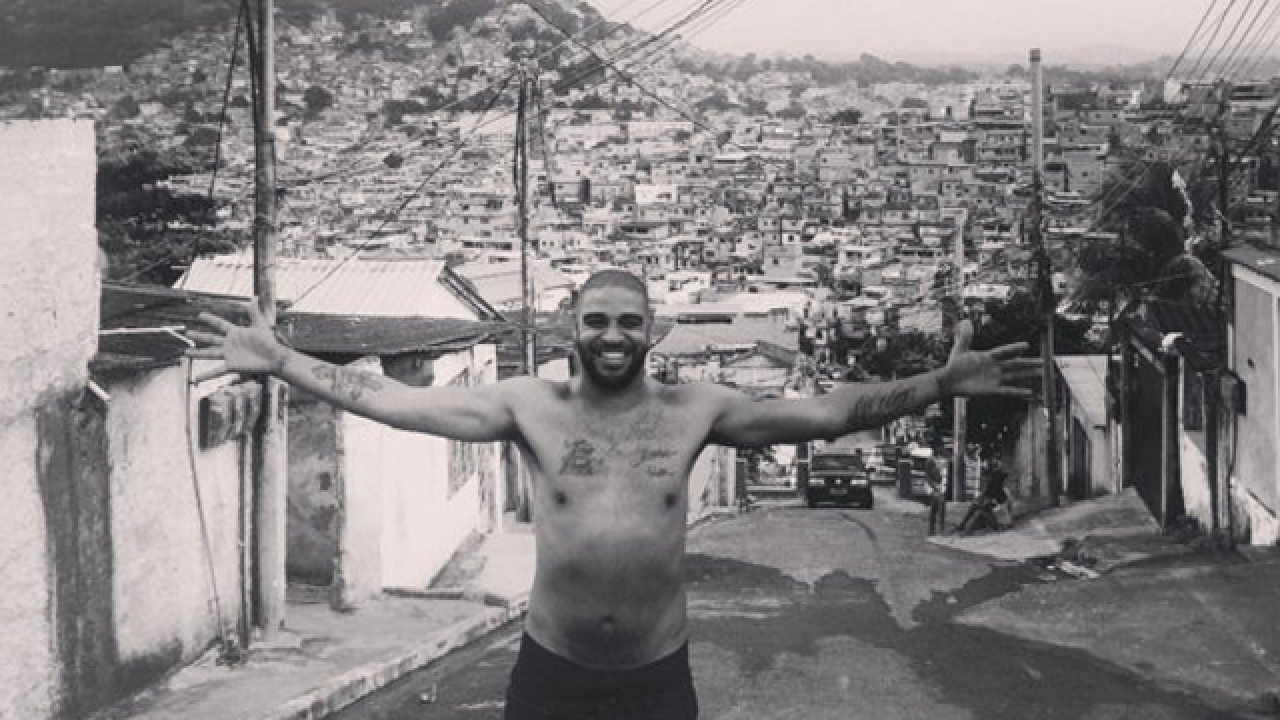 Adriano Imperador Favela